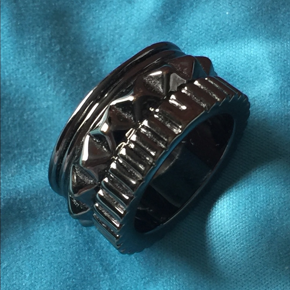 Rebel Waterford Crystal glass Ring